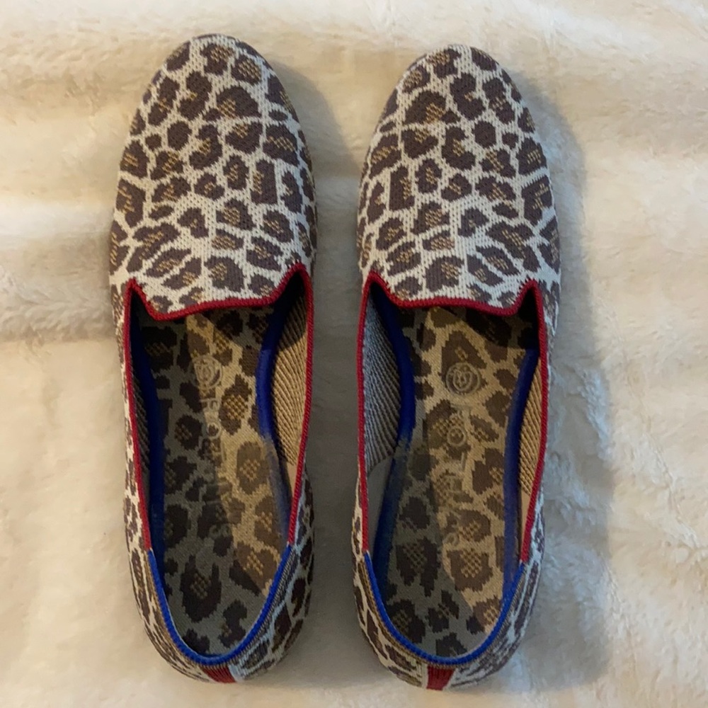 Rothys Loafer in Mocha Spot size 10